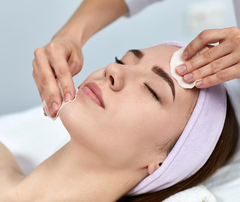 Soins du visage en institut